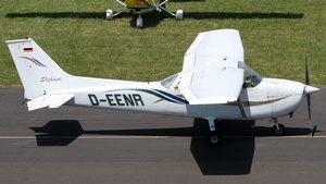 Photo of D-EENR - Reims-Cessna F172M Skyhawk operated by FVL Frankfurter Verein für Luftfahrt