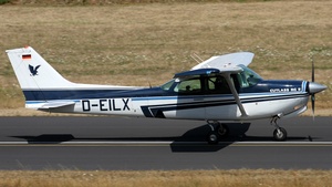 Photo of D-EILX - Cessna 172RG Cutlass RG II operated by Private
