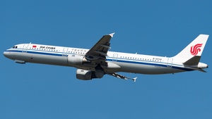 Photo of B-6632 - Airbus A321-213 operated by Air China
