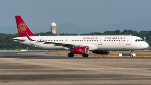 Photo of B-1005 - Airbus A321-231 operated by Juneyao Air