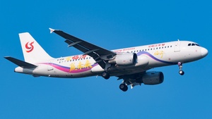 Photo of B-6381 - Airbus A320-214 operated by LongJiang Airlines