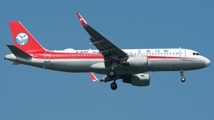 Photo of B-8685 - Airbus A320-214 operated by Sichuan Airlines