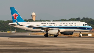 Photo of B-9952 - Airbus A320-232 operated by China Southern Airlines