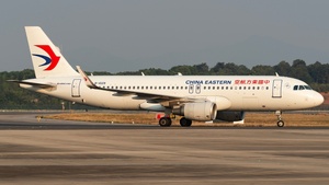 Photo of B-1029 - Airbus A320-214 operated by China Eastern Airlines