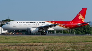 Photo of B-6563 - Airbus A320-214 operated by Shenzhen Airlines