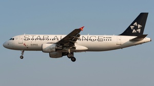 Photo of B-6296 - Airbus A320-214 operated by Shenzhen Airlines