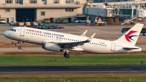 Photo of B-8497 - Airbus A320-232 operated by China Eastern Airlines