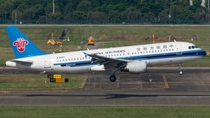 Photo of B-6253 - Airbus A320-214 operated by China Southern Airlines