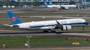 Photo of B-30EA - Airbus A350-941 operated by China Southern Airlines