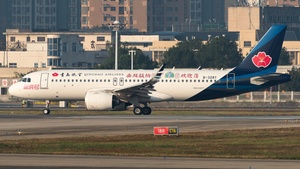 Photo of B-328Y - Airbus A320-271N operated by Qingdao Airlines