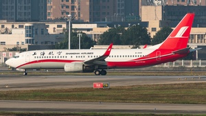 Photo of B-1949 - Boeing 737-89P operated by Shanghai Airlines