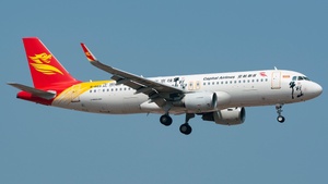 Photo of B-8169 - Airbus A320-214 operated by Capital Airlines