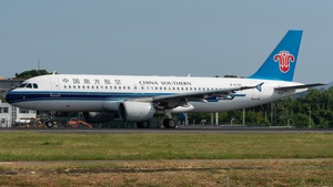 B-6782 - Airbus A320-214