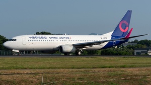 Photo of B-1572 - Boeing 737-89P operated by China United Airlines