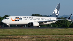 Photo of B-7400 - Boeing 737-86N operated by Hainan Airlines