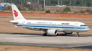 Photo of B-6828 - Airbus A320-214 operated by Air China