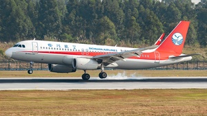 Photo of B-1661 - Airbus A320-232 operated by Sichuan Airlines