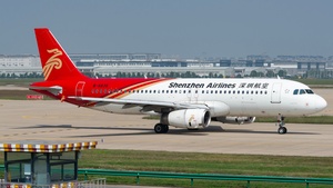 Photo of B-6835 - Airbus A320-232 operated by Shenzhen Airlines