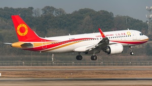 Photo of B-32HC - Airbus A320-251N operated by Chengdu Airlines