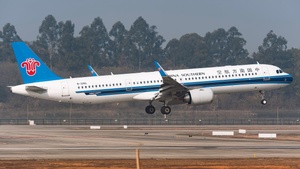 Photo with serial 10598 - Airbus A321-253NX