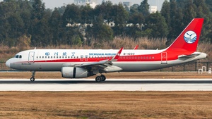 Photo of B-1660 - Airbus A320-232 operated by Sichuan Airlines