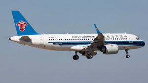 Photo of B-301J - Airbus A320-251N operated by China Southern Airlines