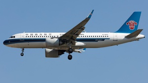Photo of B-30CC - Airbus A320-251N operated by China Southern Airlines