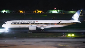 Photo of 9V-SMH - Airbus A350-941 operated by Singapore Airlines