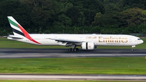 Photo of A6-EPO - Boeing 777-31H(ER) operated by Emirates