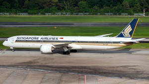 Photo of 9V-SCE - Boeing 787-10 Dreamliner operated by Singapore Airlines