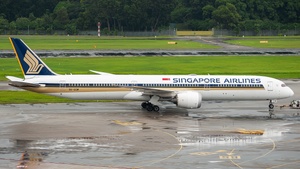 Photo of 9V-SCM - Boeing 787-10 Dreamliner operated by Singapore Airlines