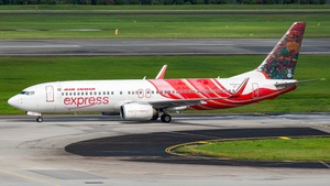 Photo of VT-AXN - Boeing 737-8HG operated by Air India Express
