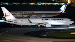 Photo of JA616J - Boeing 767-346(ER) operated by Japan Airlines