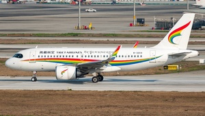 Photo of B-32C0 - Airbus A319-153N operated by Tibet Airlines