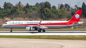Photo of B-8328 - Airbus A321-231 operated by Sichuan Airlines