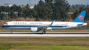 Photo of B-32L0 - Airbus A321-251NX operated by China Southern Airlines