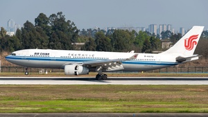 Photo of B-6072 - Airbus A330-243 operated by Air China