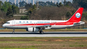 Photo of B-6348 - Airbus A320-232 operated by Sichuan Airlines