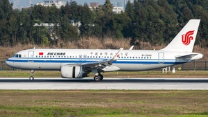 Photo of B-32AQ - Airbus A320-251N operated by Air China