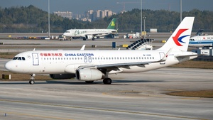 Photo of B-1835 - Airbus A320-232 operated by China Eastern Airlines