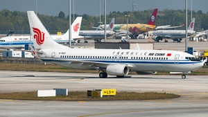 Photo of B-5621 - Boeing 737-89L operated by Air China