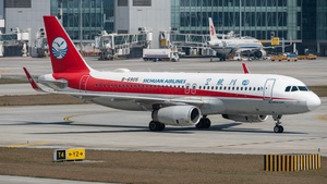 Photo of B-6905 - Airbus A320-232 operated by Sichuan Airlines