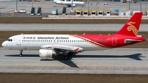 Photo of B-9909 - Airbus A320-214 operated by Shenzhen Airlines