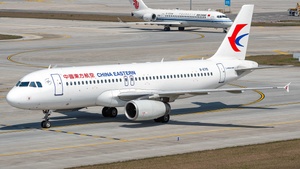Photo of B-6715 - Airbus A320-232 operated by China Eastern Airlines