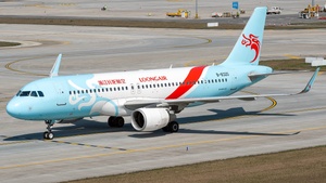 Photo of B-8320 - Airbus A320-214 operated by Loong Air
