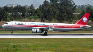 Photo of B-6920 - Airbus A321-231 operated by Sichuan Airlines