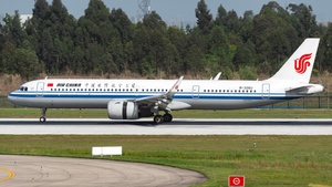 Photo of B-326U - Airbus A321-272NX operated by Air China