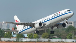 Photo of B-6665 - Airbus A321-213 operated by Air China