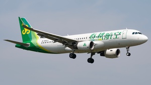 Photo of B-8427 - Airbus A320-214 operated by Spring Airlines