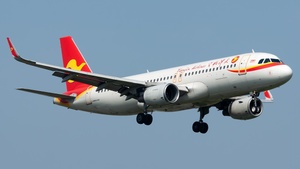 Photo of B-9987 - Airbus A320-214 operated by Tianjin Airlines